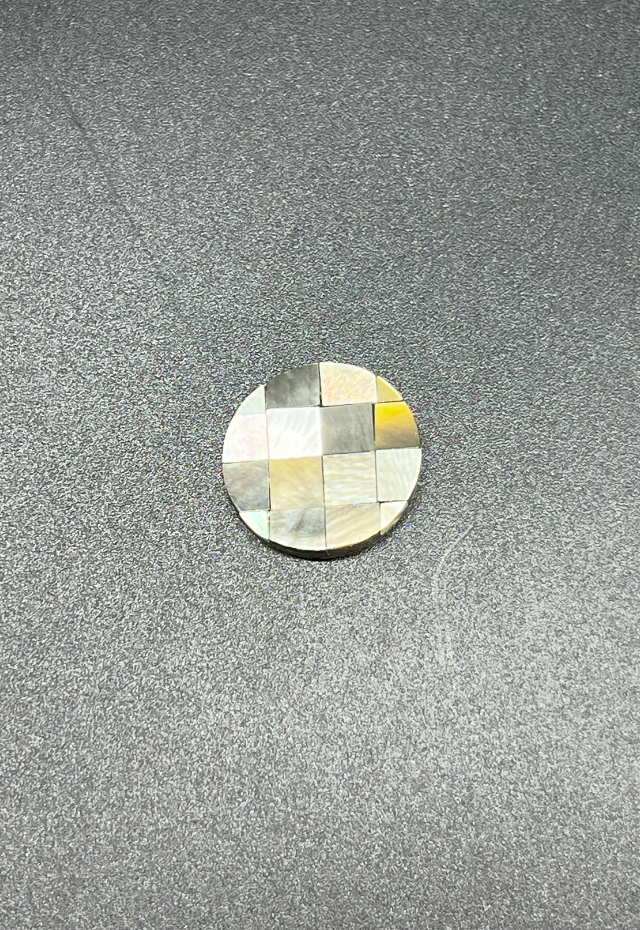 Blacklip Blocking Flat Round, Philipines