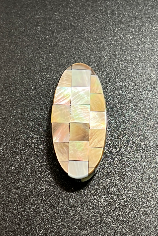 Blacklip Blocking Oval Bead Singles