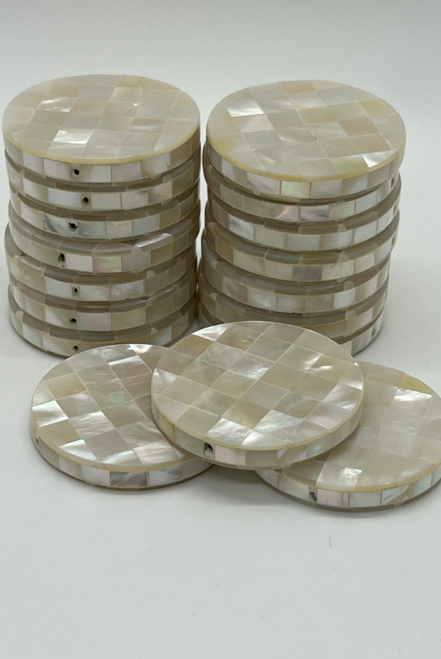 White Goldlip Blocking Bead Singles