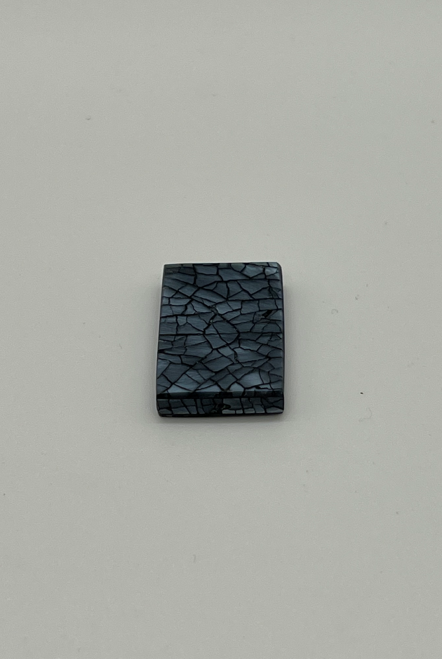 Black Hammer Oyster Cracking Rectangle Bead