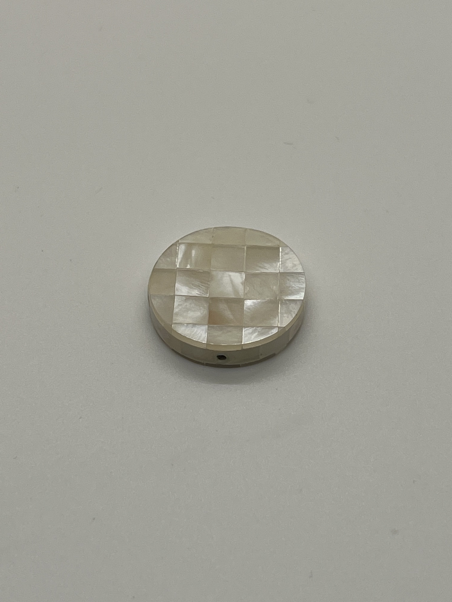 Hammer Oyster Blocking White Bead Singles