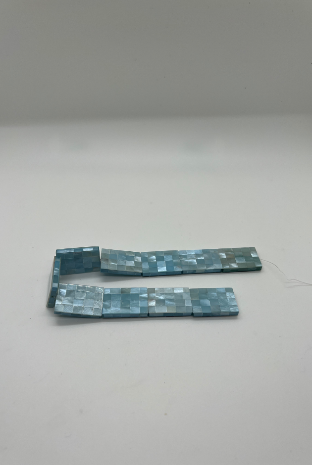 Aqua hammer Oyster Blocking Rectangle Bead Strand